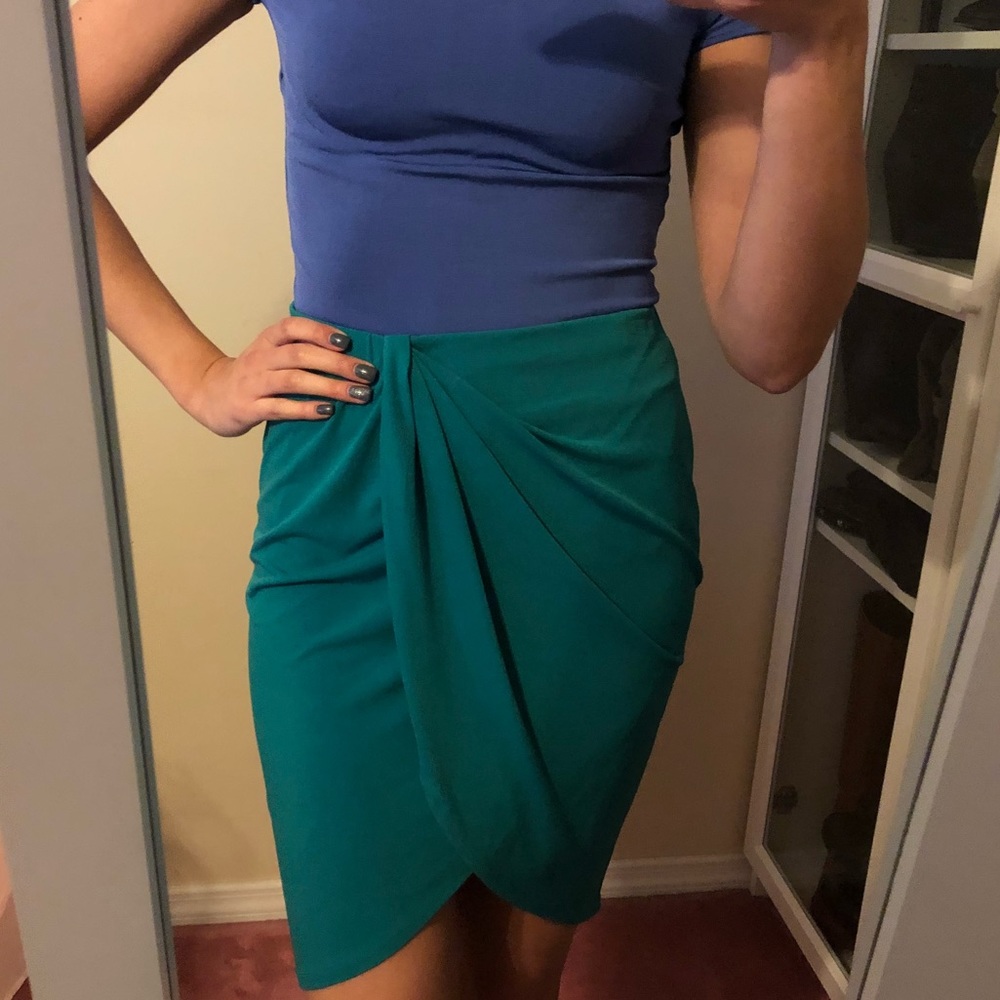 VS Tulip Skirt